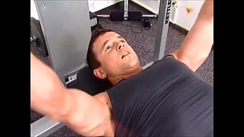 những câu chuyện có thật về những người đàn ông dị tính quan hệ tình dục đồng tính