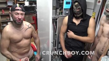 video đồng tính nam miễn phí ghi lại cảnh đàn ông sử dụng để quan hệ tình dục