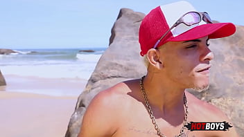 bruno mars é gay reddit