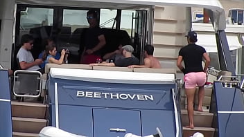 ücretsiz yüz siktir gay porno tüp