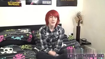 người đồng tính nam đứng quan hệ tình dục với analfingering video xvideo