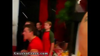 những cô gái tóc vàng khiêu dâm đồng tính làm điều đó tốt nhất
