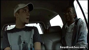 đồng tính đen côn đồ fuck hardcore lưng trần