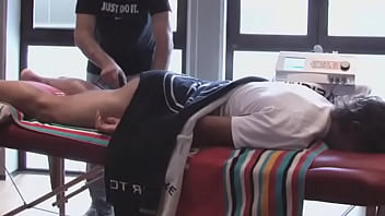 người đồng tính nam đứng quan hệ tình dục với analfingering video xvideo
