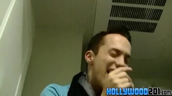 同性恋黑人男子自制快速而响亮和 fasr 性爱
