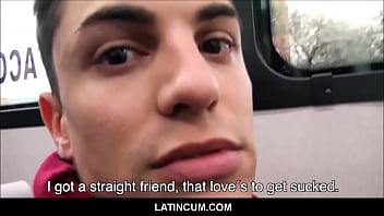 gay venant en se faisant baiser