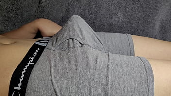 Ống truyền hình đồng tính