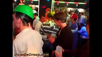 những câu chuyện có thật về những người đàn ông dị tính quan hệ tình dục đồng tính