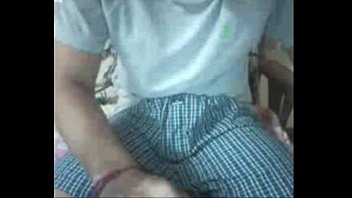 Đàn ông đồng tính sử dụng đồ chơi tình dục