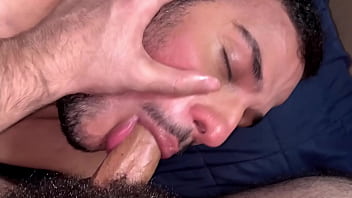 người đồng tính nam đứng quan hệ tình dục với analfingering video xvideo