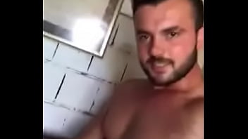 Đàn ông dị tính và quan hệ tình dục đồng tính