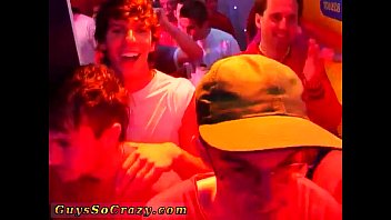 yeni Çin gay drama + çiçek