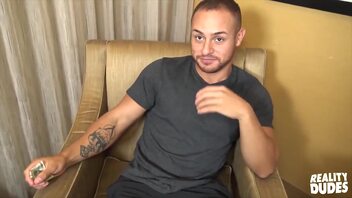 Çin gay videoları yaşlı erkekler acımasızca assfucked